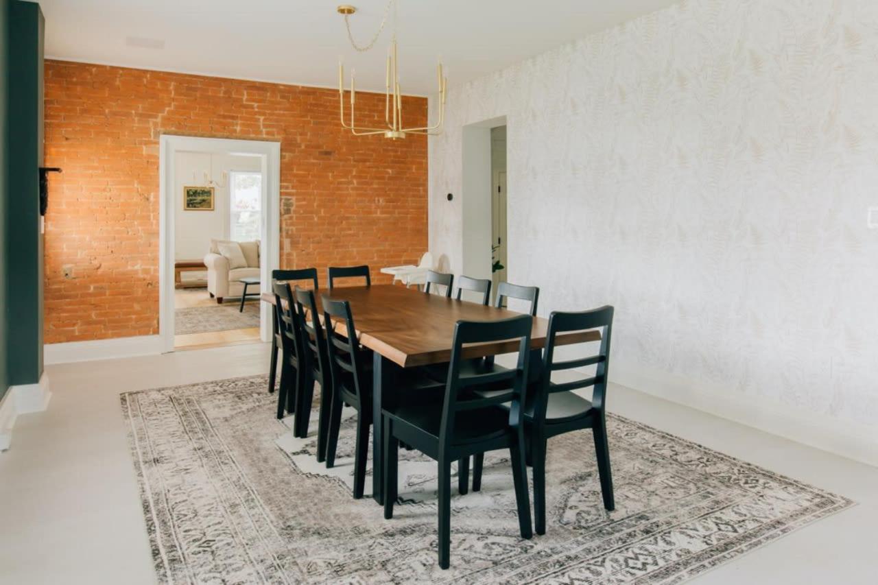 Newly Renovated Vintage Inspired Large 4 Bedroom Home Mount Joy Eksteriør bilde