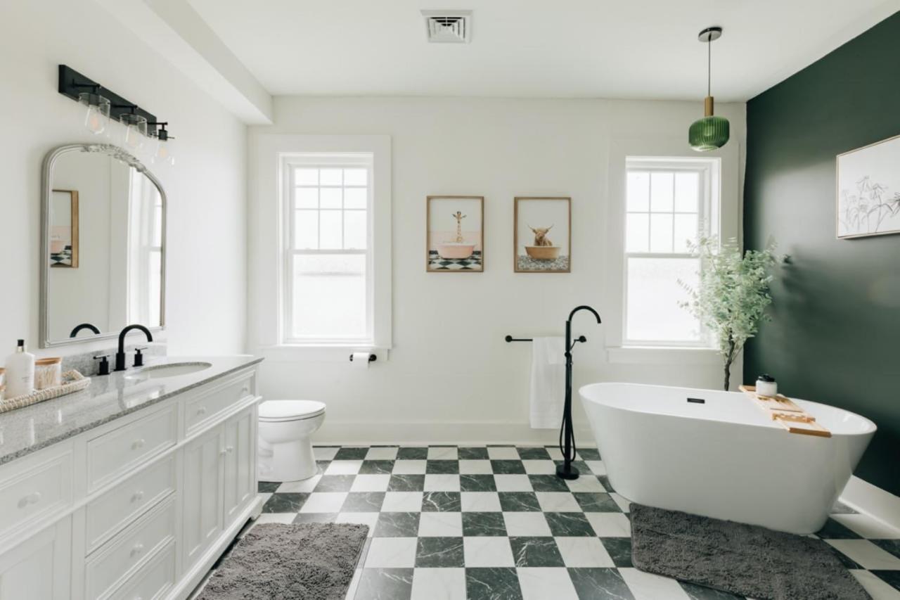 Newly Renovated Vintage Inspired Large 4 Bedroom Home Mount Joy Eksteriør bilde